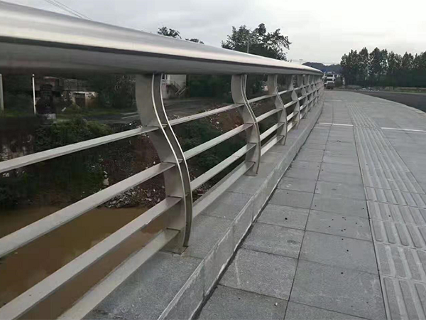 不銹鋼管護(hù)欄